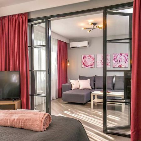 Rose One Bedroom Designer Apartment In City Centre By Flat Mаnager Sofia Ngoại thất bức ảnh